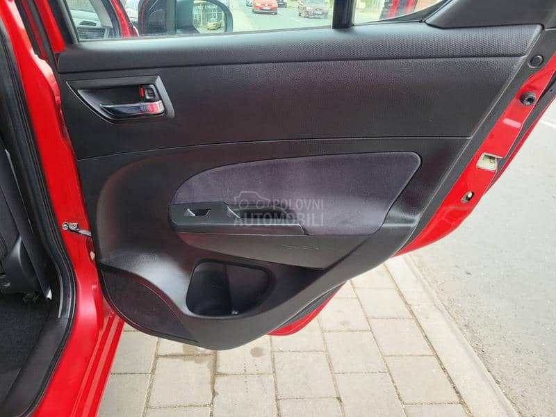 Suzuki Swift 1.2 4x4 NOVO ch Suzuki Swift 1.2 4x4 NOVO ch