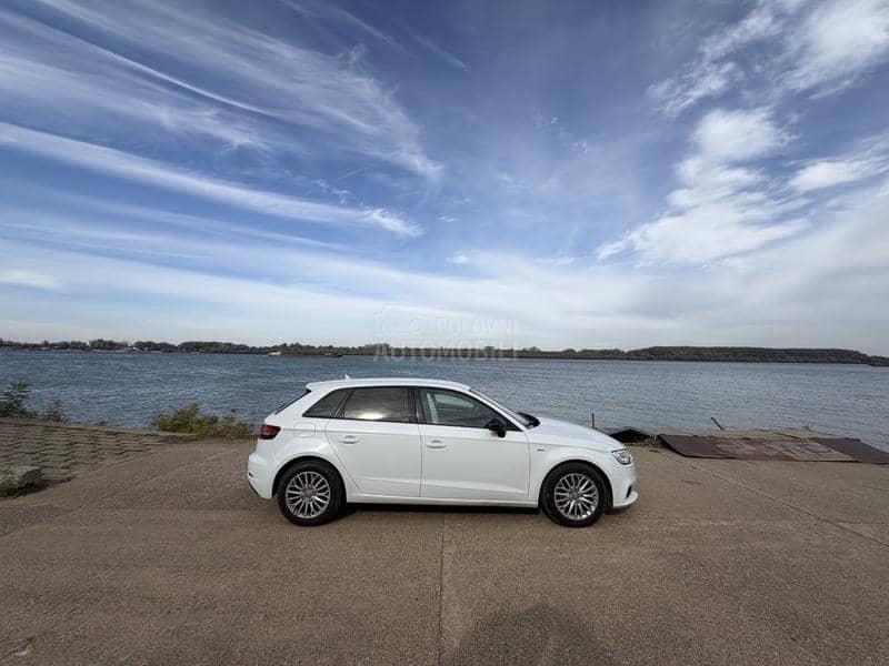 Audi A3 SPORTBACK 1.6