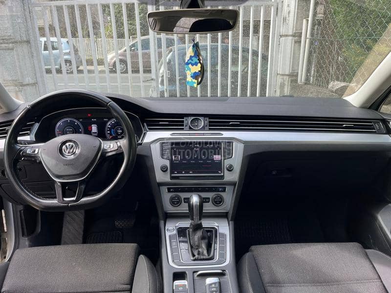 Volkswagen Passat B8 1.6TDI VIRTUAL/PANO
