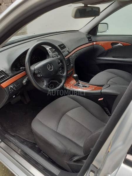 Mercedes Benz E 220 