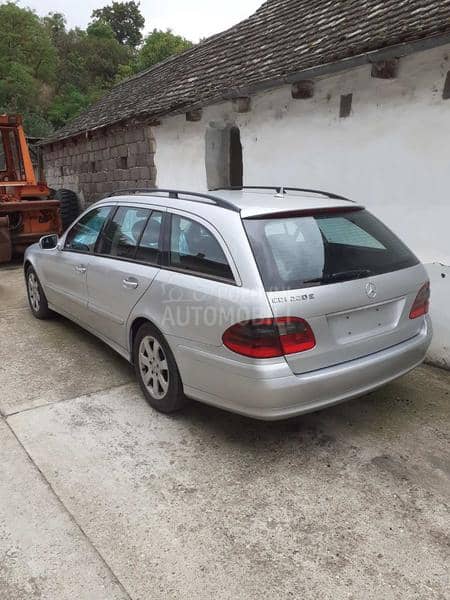 Mercedes Benz E 220 