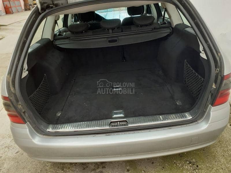 Mercedes Benz E 220 