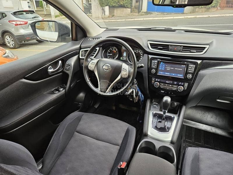 Nissan Qashqai  Nissan Qashqai