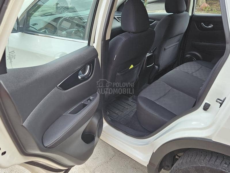 Nissan Qashqai  Nissan Qashqai