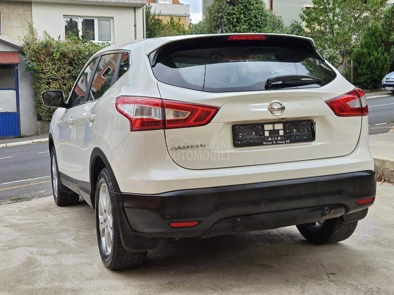 Nissan Qashqai  Nissan Qashqai