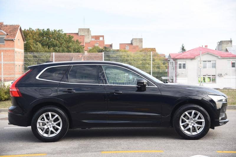 Volvo XC60 2.0 D4 MOMENTUM PRO