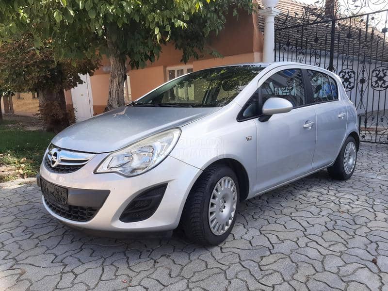 Opel Corsa D 1.2i usluzni oglas