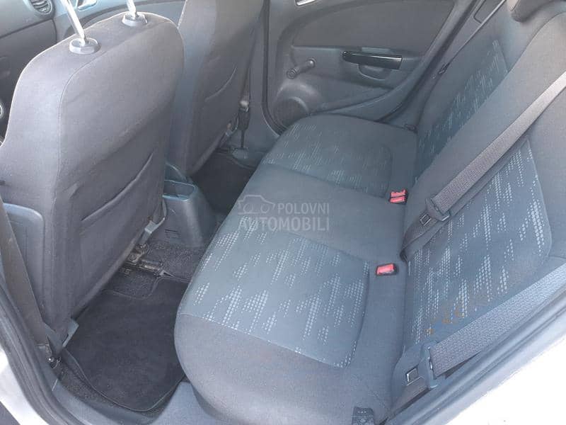 Opel Corsa D 1.2i usluzni oglas