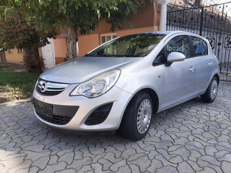 Opel Corsa D 1.2i usluzni oglas