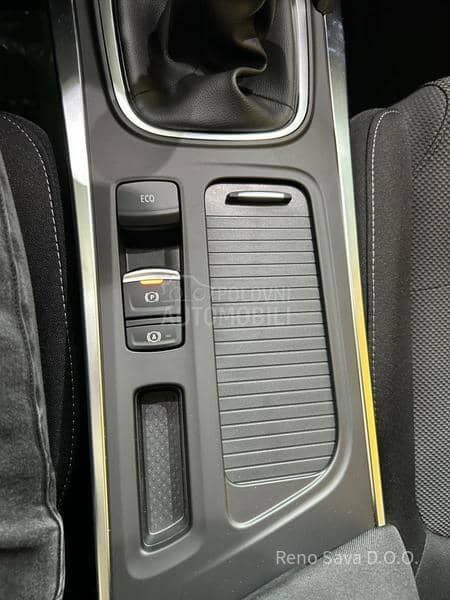 Renault Megane Equilibre TCe 140