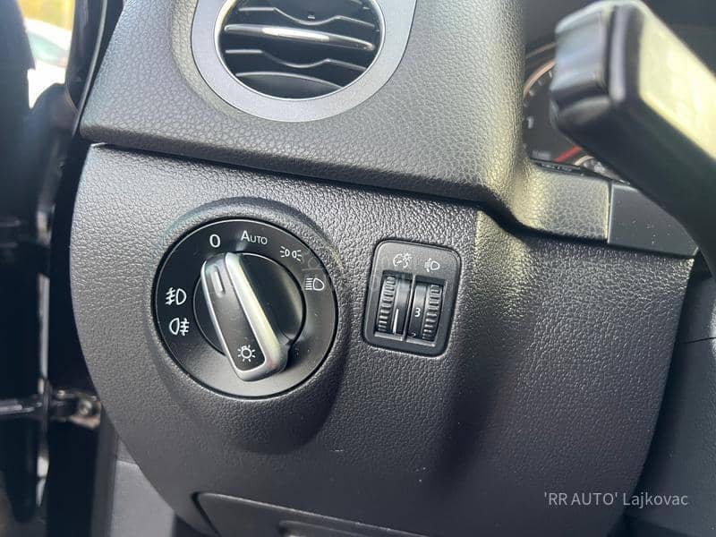 Volkswagen Tiguan 2.0TDI 4x4 HROM Volkswagen Tiguan 2.0TDI 4x4 HROM