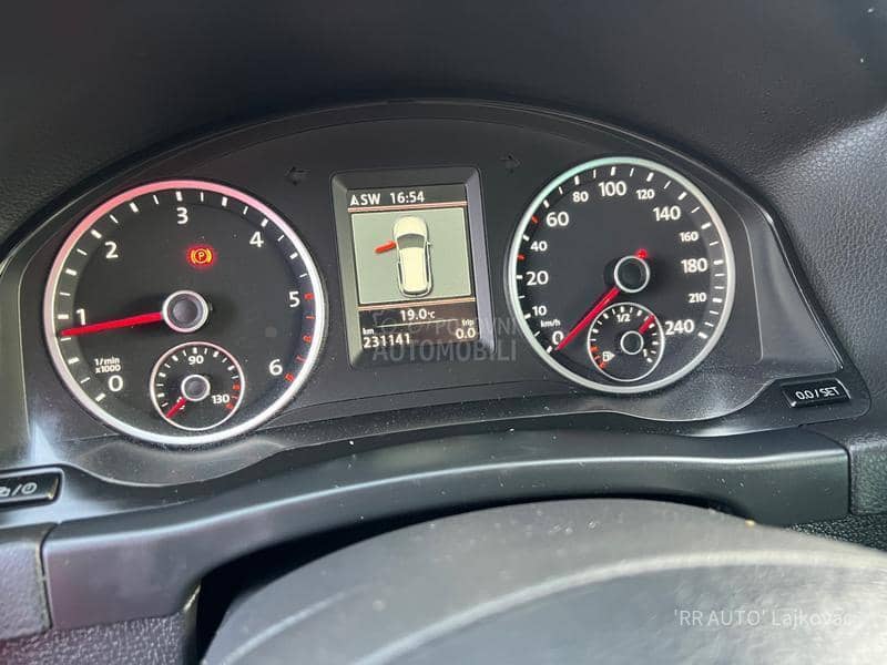 Volkswagen Tiguan 2.0TDI 4x4 HROM Volkswagen Tiguan 2.0TDI 4x4 HROM