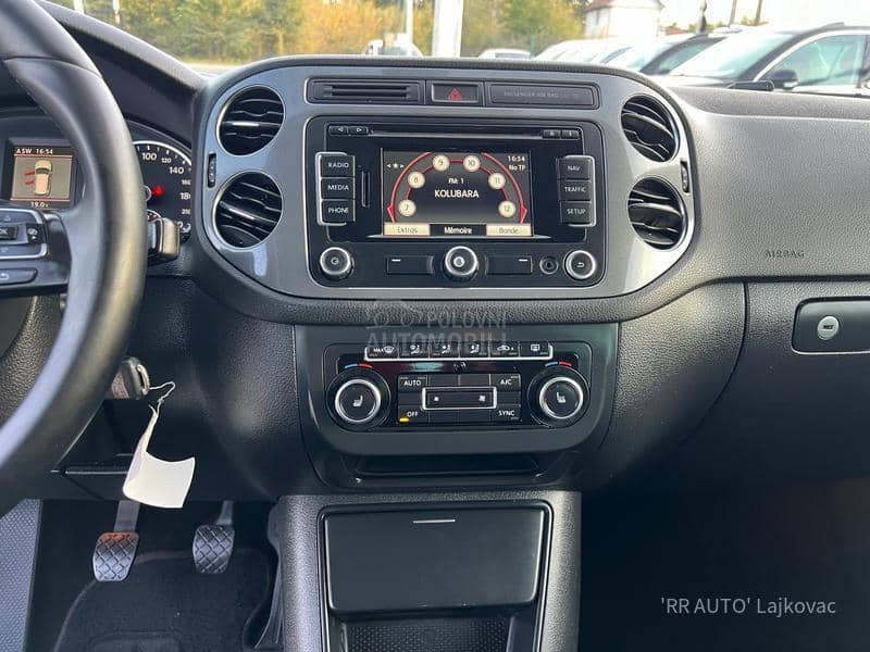 Volkswagen Tiguan 2.0TDI 4x4 HROM Volkswagen Tiguan 2.0TDI 4x4 HROM