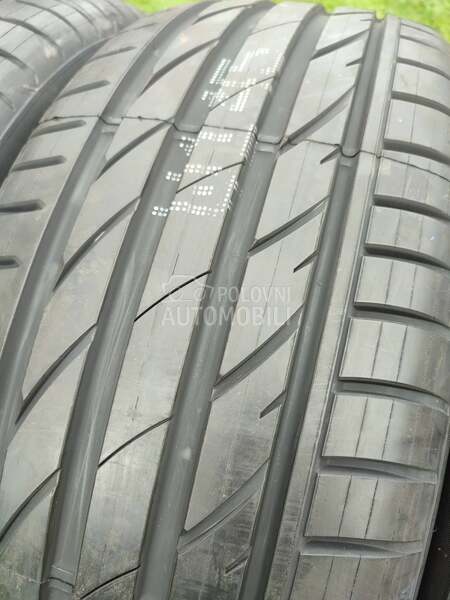 Maxxis 255/55 R19 Letnja