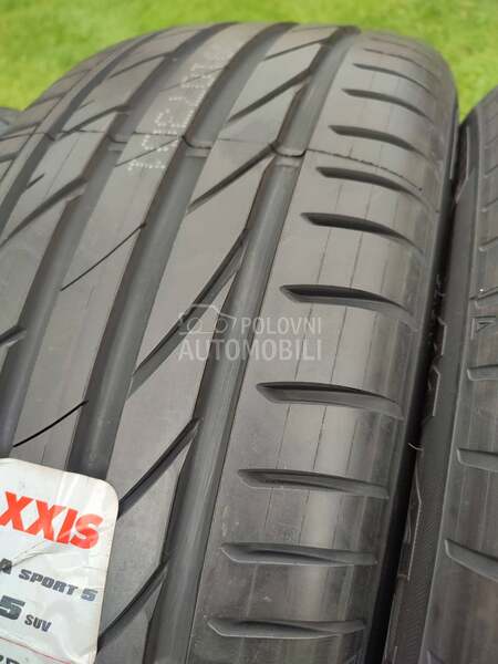 Maxxis 255/55 R19 Letnja