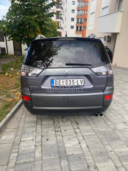 Mitsubishi Outlander 2.0 DI-D Mitsubishi Outlander 2.0 DI-D