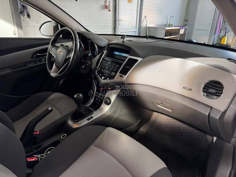 Chevrolet Cruze 1.6 O D L I C A N