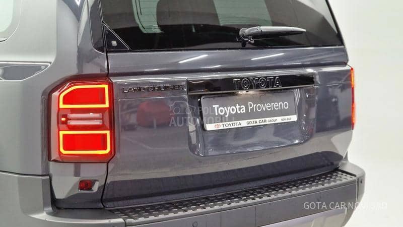 Toyota Land Cruiser PREMIUM