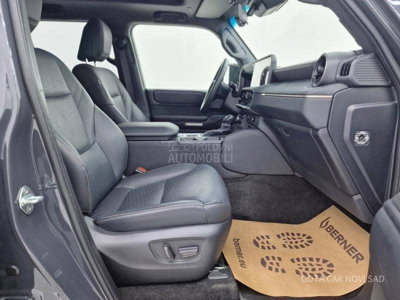 Toyota Land Cruiser PREMIUM