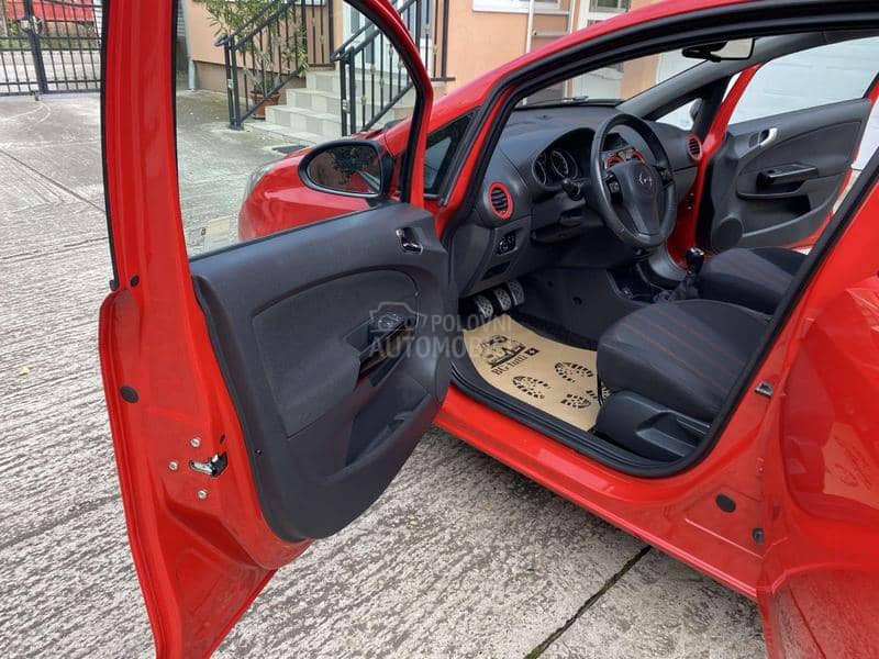 Opel Corsa D 1.4 CH