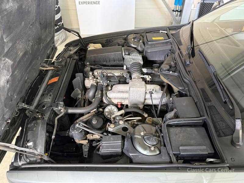 BMW 735 735i E32 1987