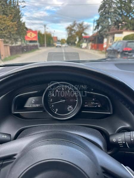Mazda 3 2.0i Sport