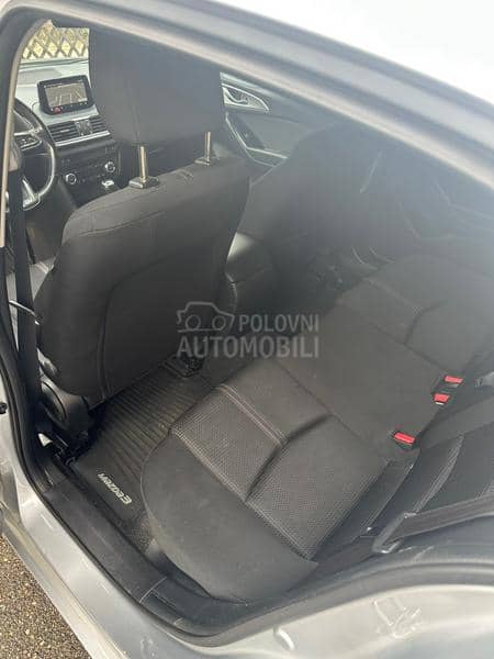 Mazda 3 2.0i Sport