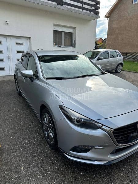 Mazda 3 2.0i Sport