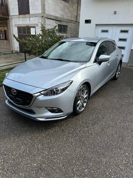 Mazda 3 2.0i Sport