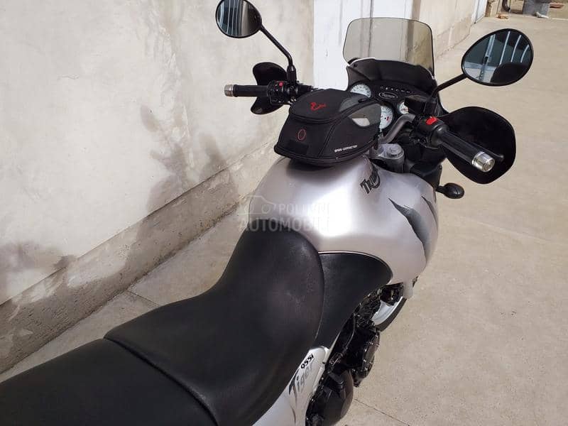 Triumph Tiger 955