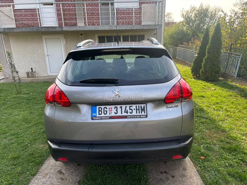 Peugeot 2008 1.2