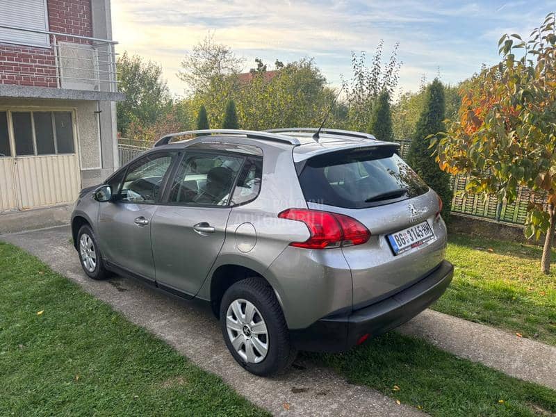 Peugeot 2008 1.2