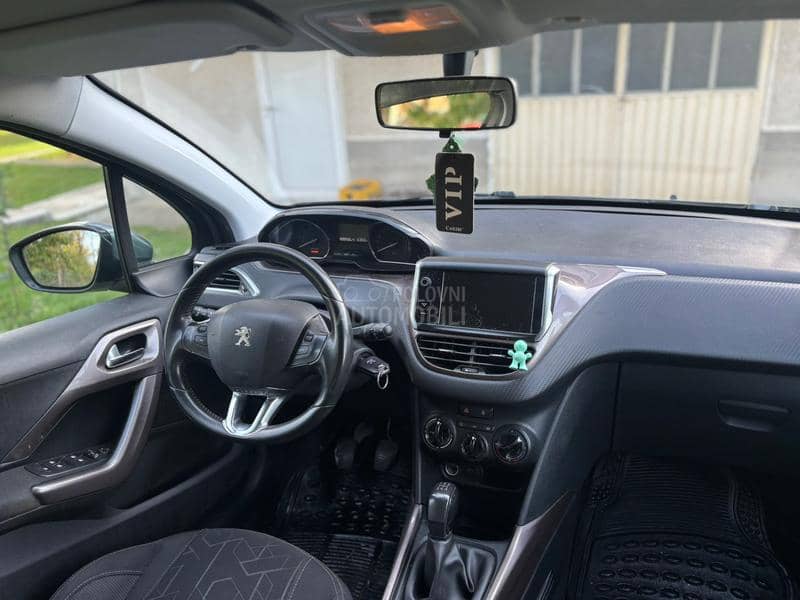 Peugeot 2008 1.2