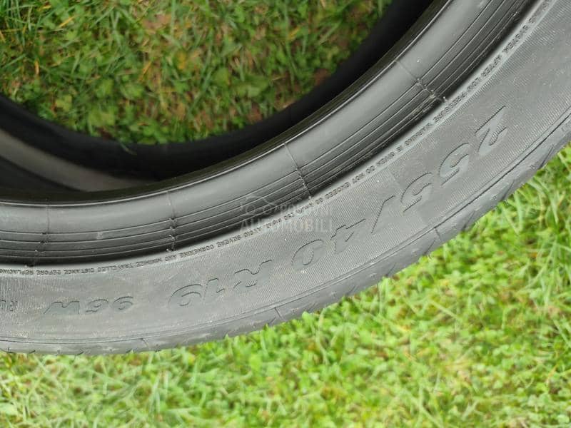 Pirelli 255/40 R19 Letnja