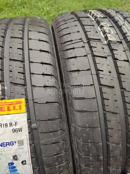 Pirelli 255/40 R19 Letnja