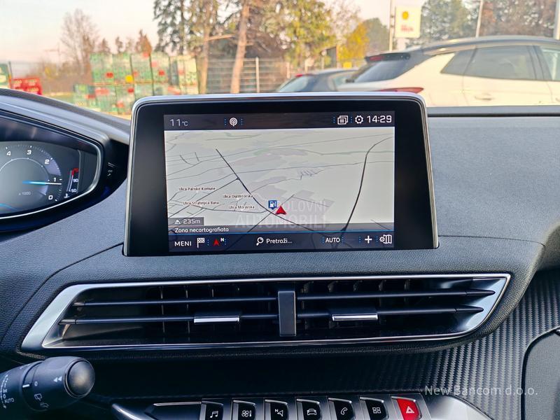 Peugeot 3008 1.5BlueHDI AT8