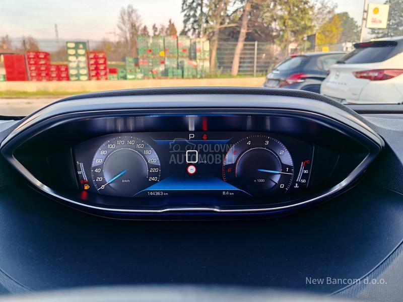 Peugeot 3008 1.5BlueHDI AT8