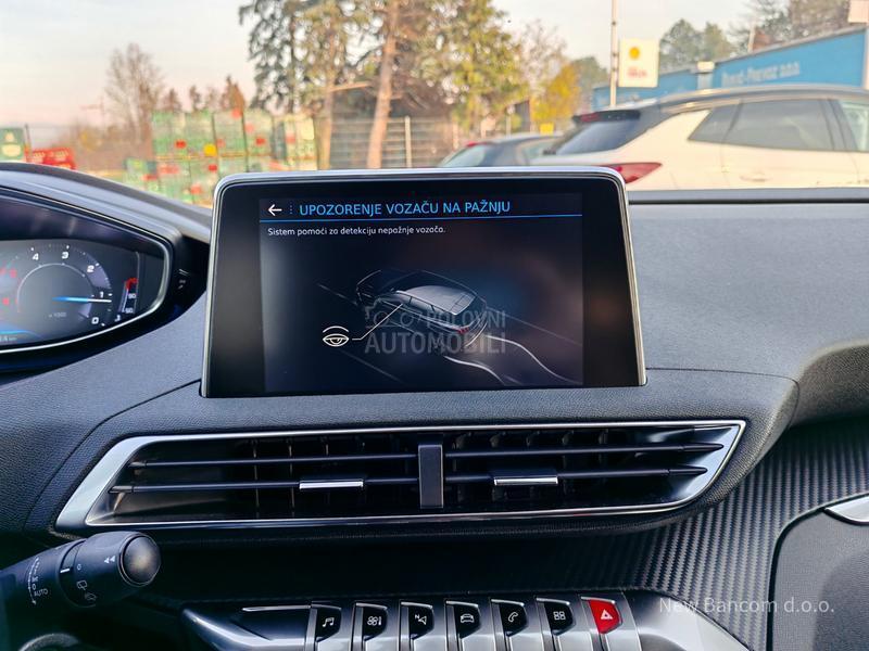 Peugeot 3008 1.5BlueHDI AT8