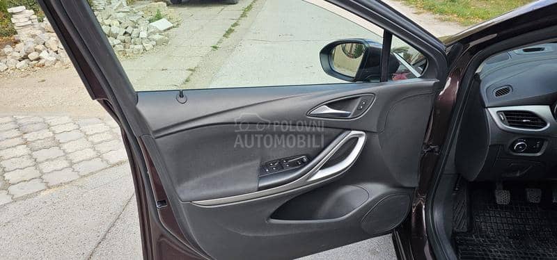 Opel Astra K 1.4 T Opel Astra K 1.4 T