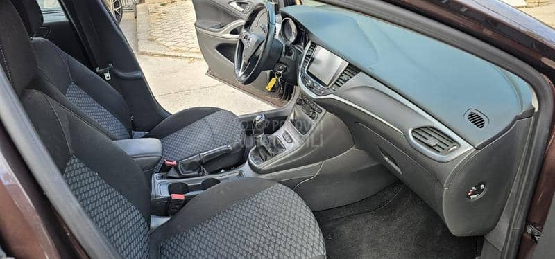 Opel Astra K 1.4 T Opel Astra K 1.4 T