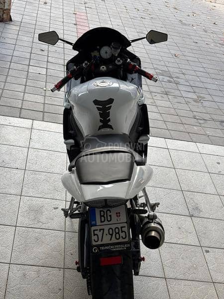 Yamaha R6