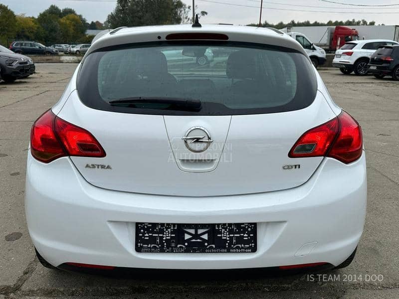 Opel Astra J 1.7CDTI COSMO SPORT