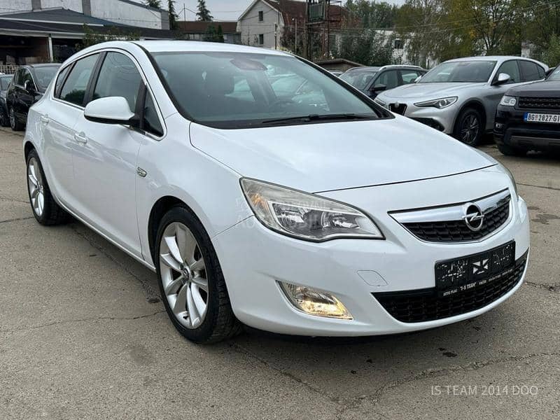 Opel Astra J 1.7CDTI COSMO SPORT