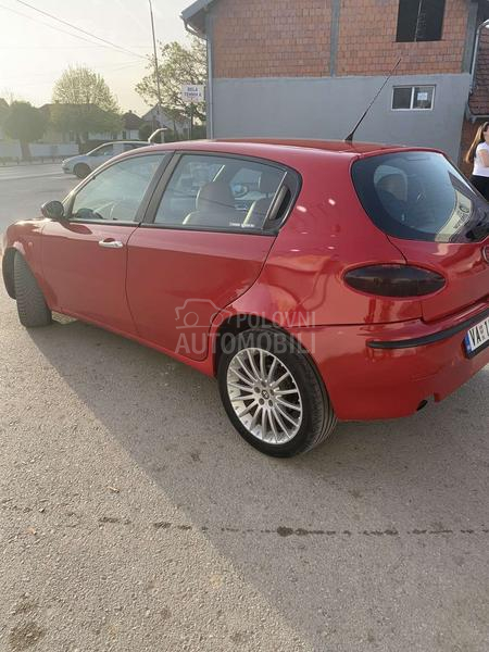 Alfa Romeo 147 JTDM Alfa Romeo 147 JTDM