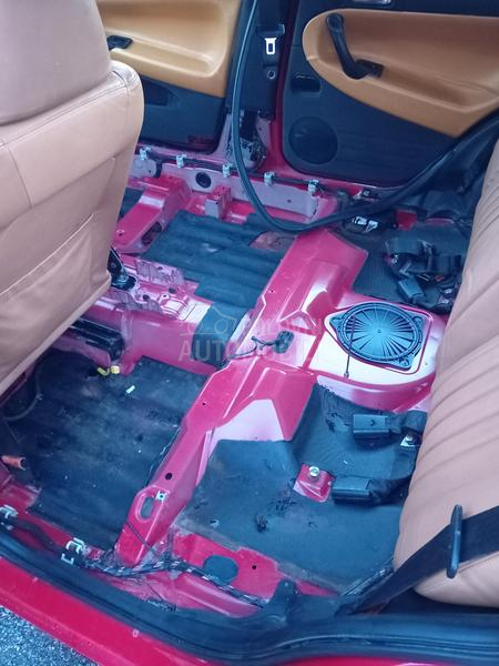 Alfa Romeo 147 JTDM Alfa Romeo 147 JTDM