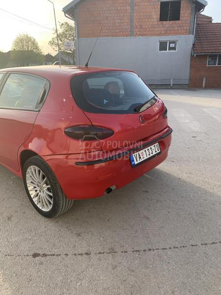 Alfa Romeo 147 JTDM Alfa Romeo 147 JTDM