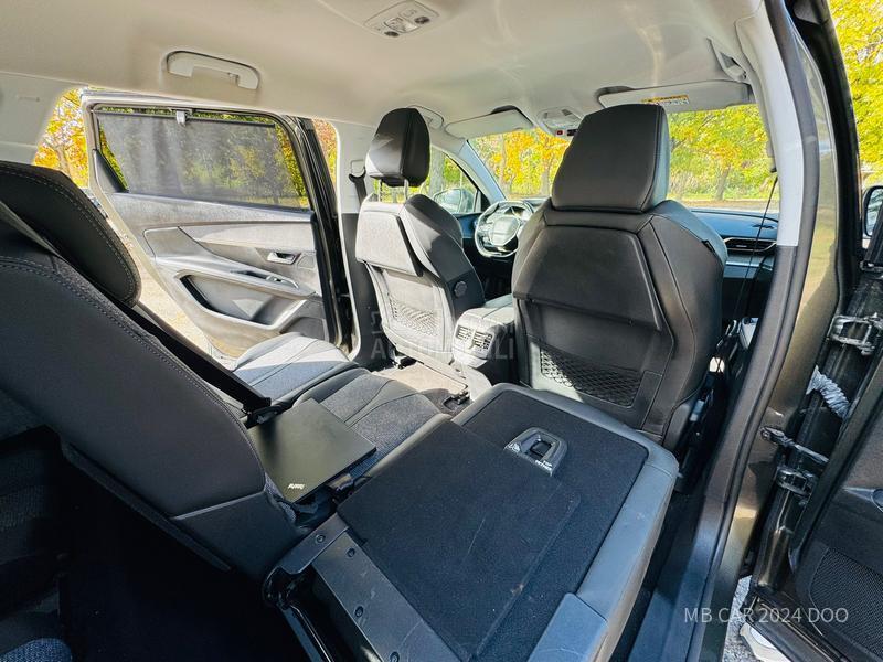 Peugeot 5008 1.5d allure 7 sed