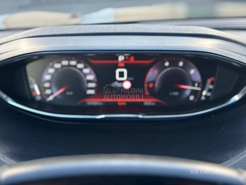 Peugeot 5008 1.5d allure 7 sed