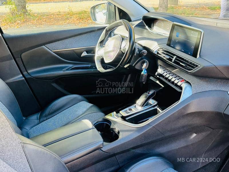 Peugeot 5008 1.5d allure 7 sed