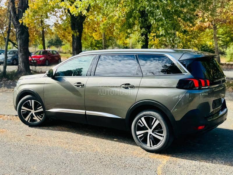 Peugeot 5008 1.5d allure 7 sed